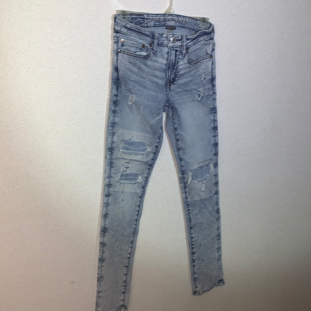 Ripped skinny jeans